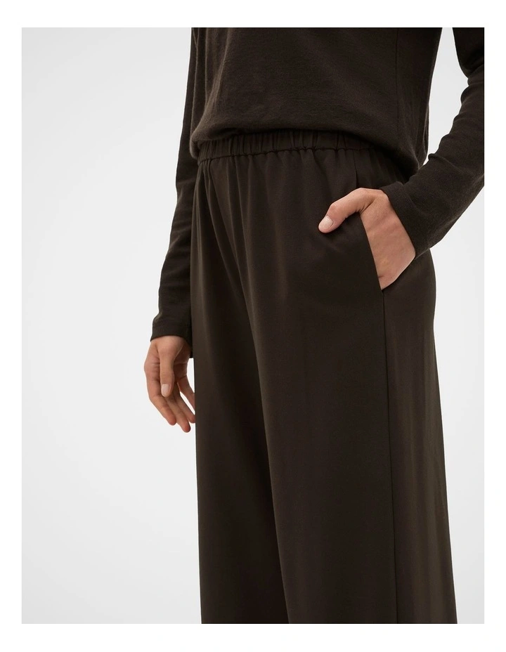 Elasticated Straight Leg Pant in Coffee Bean image 4