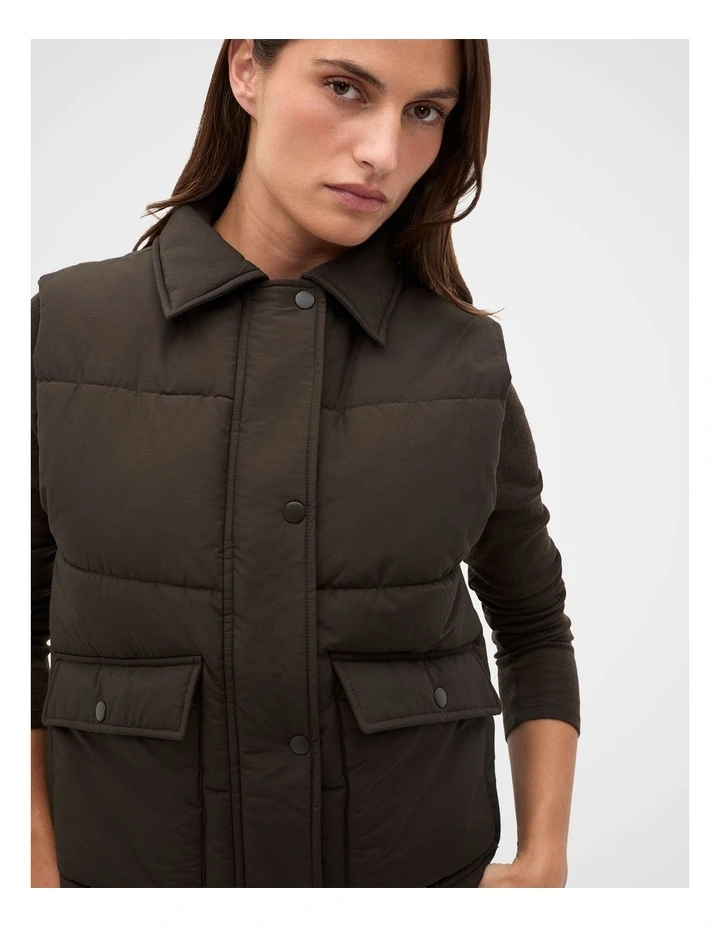 Casual Puffer Vest in Coffee Bean image 3