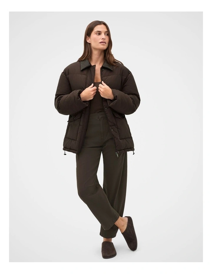 Twill Cotton Tapered Pant in Coffee Bean image 4