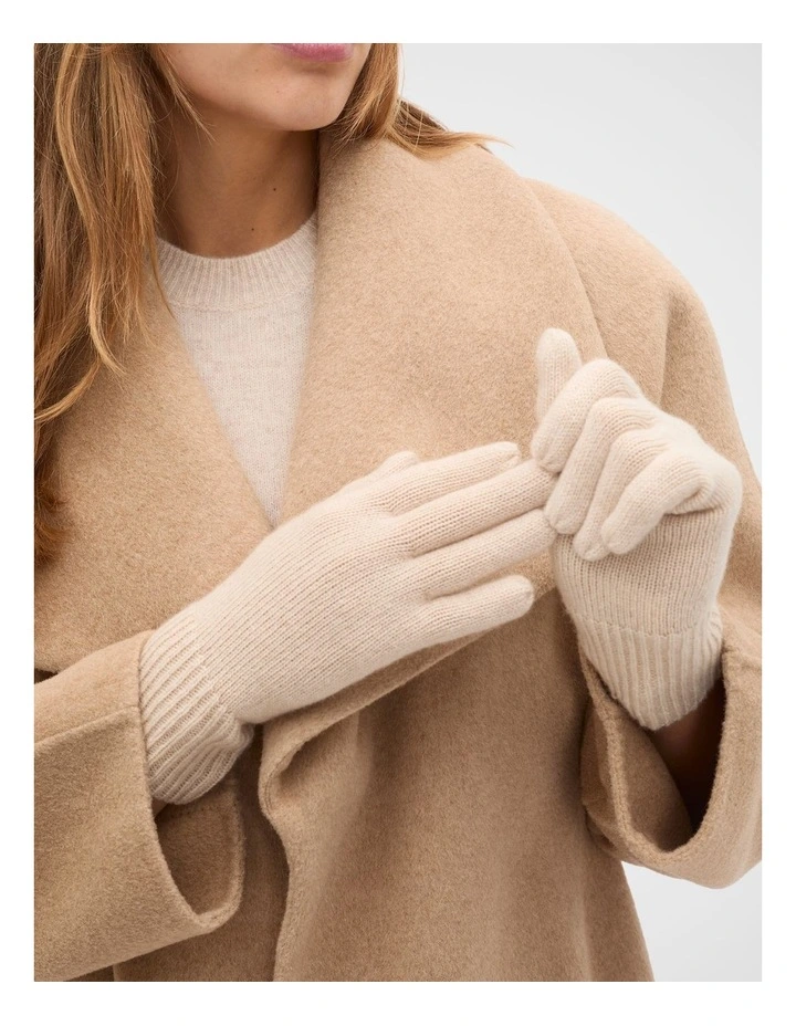 Cashmere Gloves in Sandstone image 2