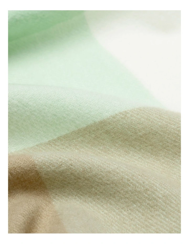 Check Scarf in Multi image 3