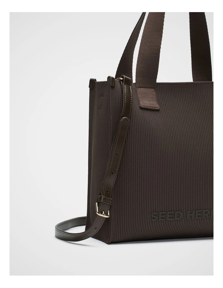 Seed Knit Tote image 3