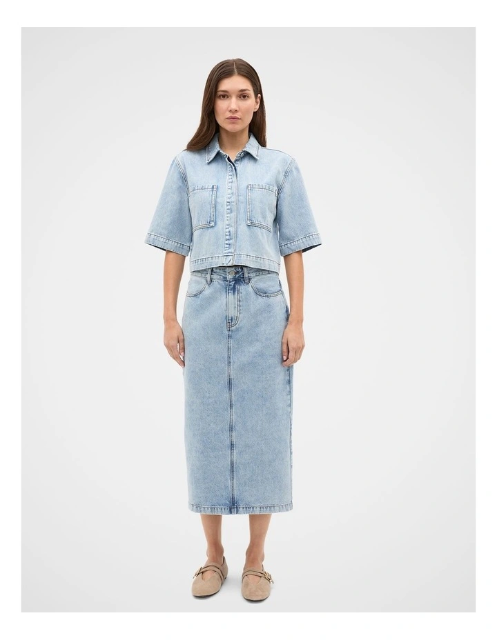Denim Boxy Shirt in Breeze Blue Wash image 4