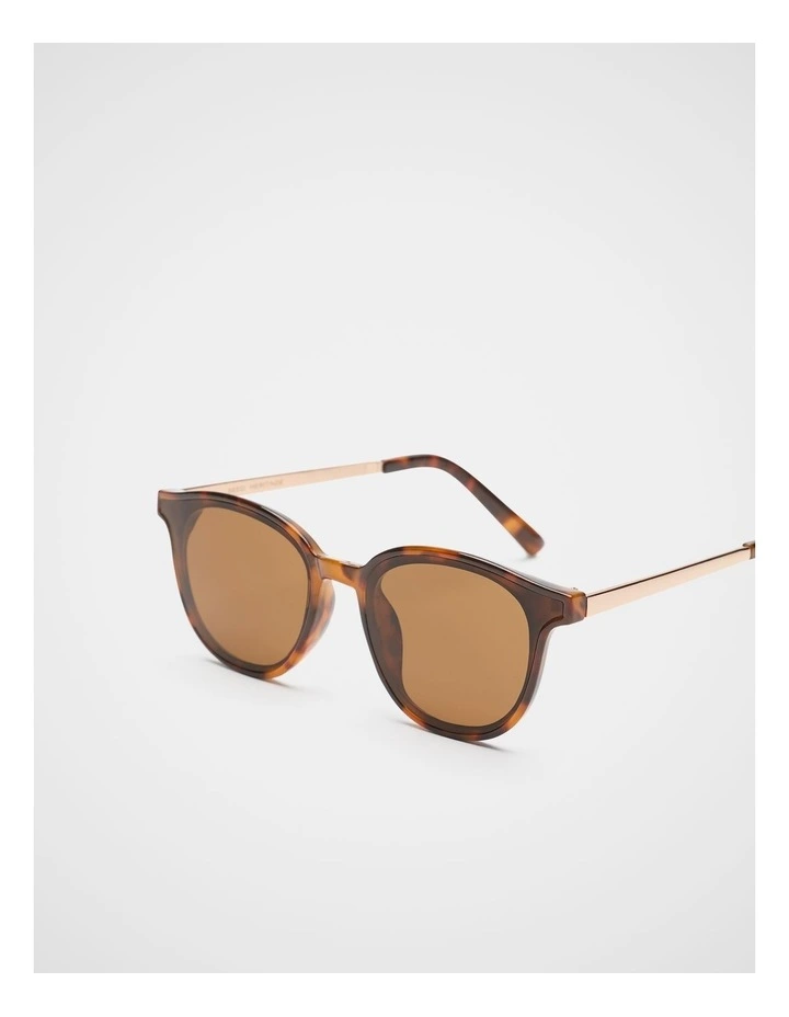Jane Rounded Sunglasses image 3