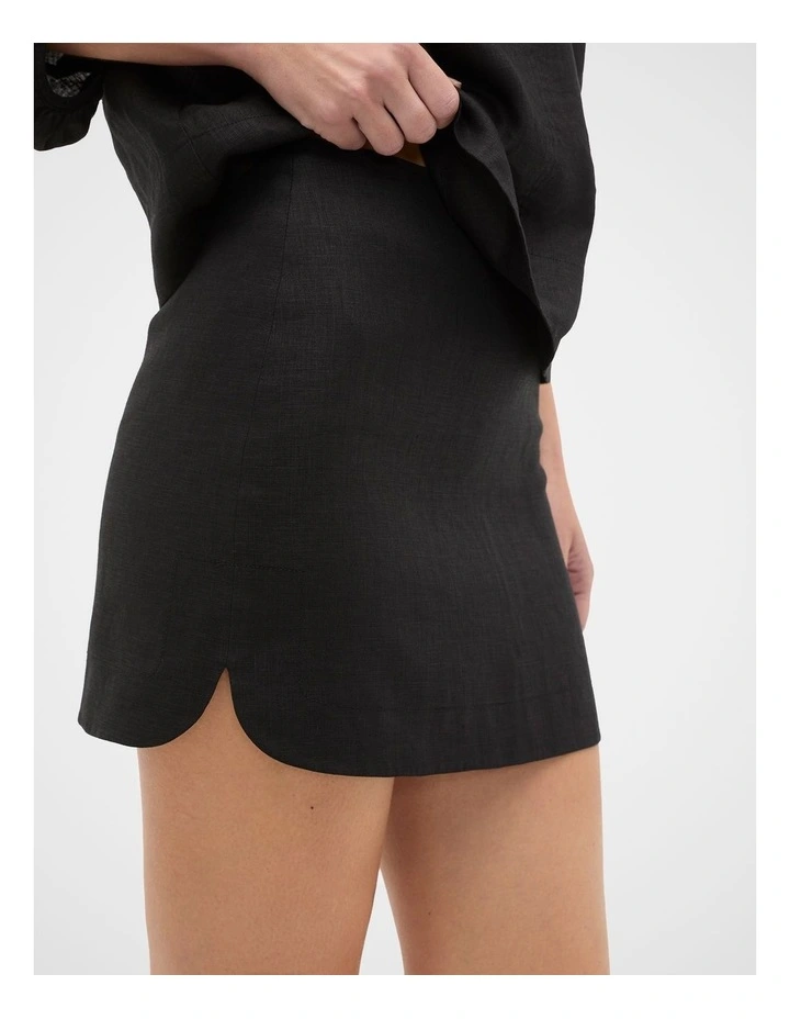 Core Linen Curve Hem Mini Skirt image 2