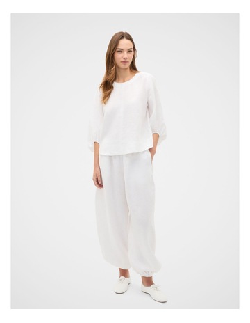 Whisper White colour