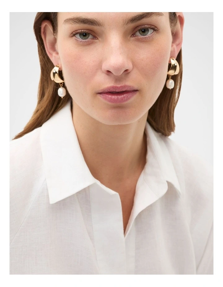 Curved Pearl Drop Earring image 2