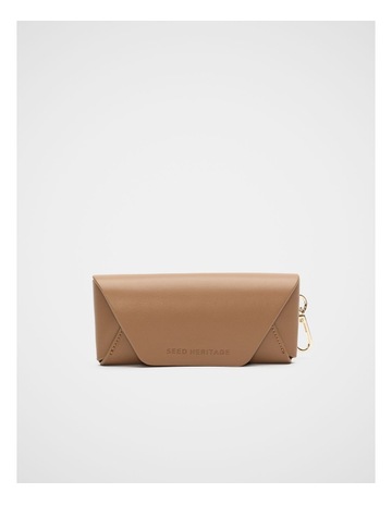 Tan colour