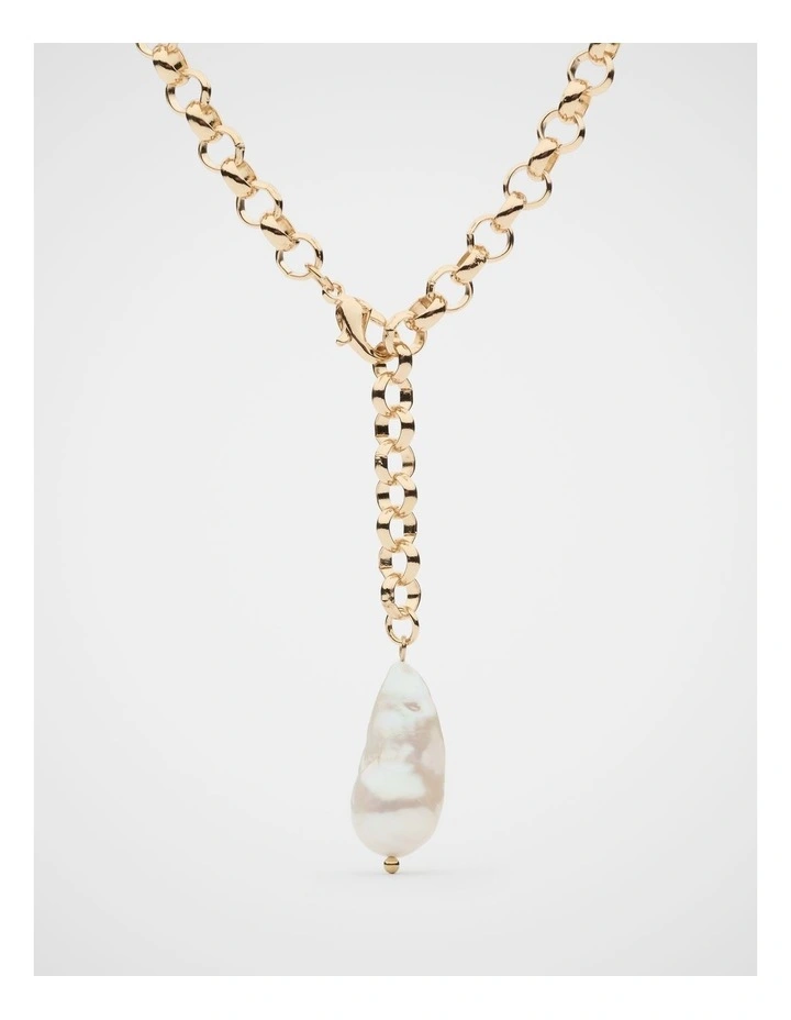 Pearl Drop Pendant Necklace image 1