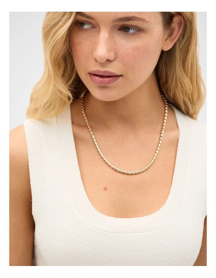Twist Chain Necklace image 2