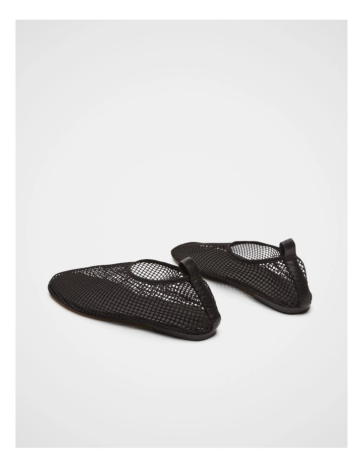 Luna Mesh Flat in Black image 4