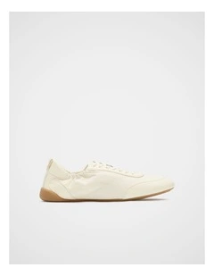 Remy Sneaker