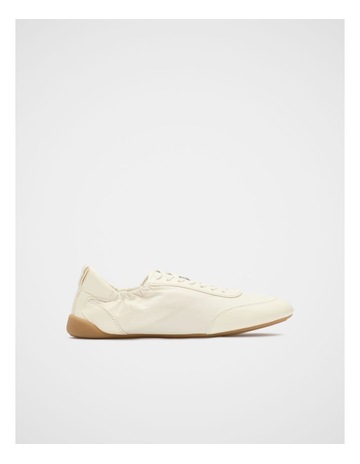 Cream colour