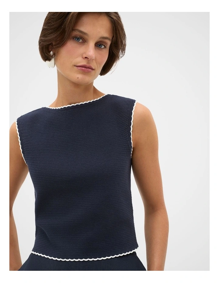 Textured Mini Scallop Knit Top image 4