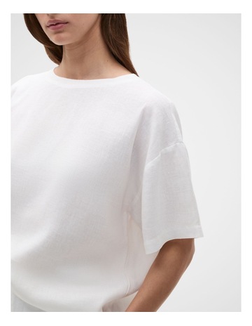 Whisper White colour