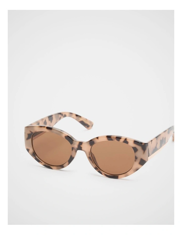 Katie Cateye Sunglasses in Milky Tort image 3