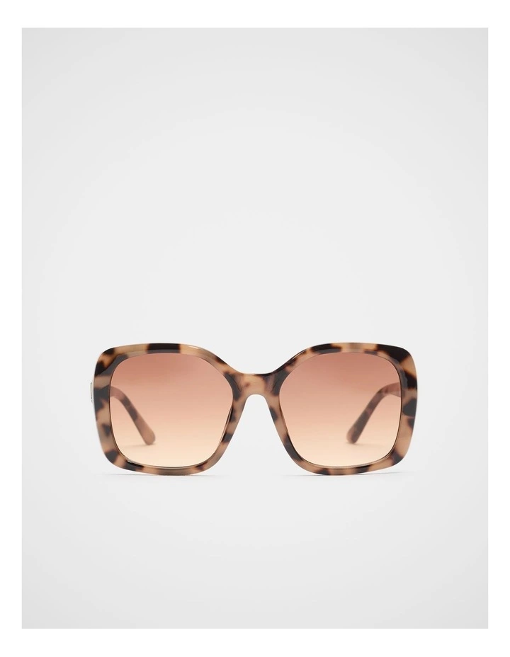 Andi Oversized Sunglasses in Milky Tort image 1