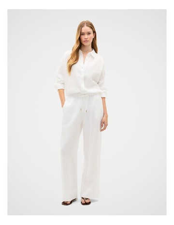 Whisper White colour