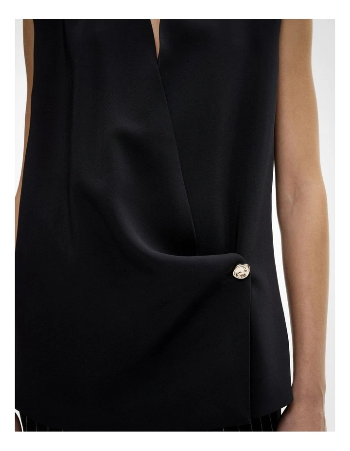 Straight Hem Vest in Black image 3