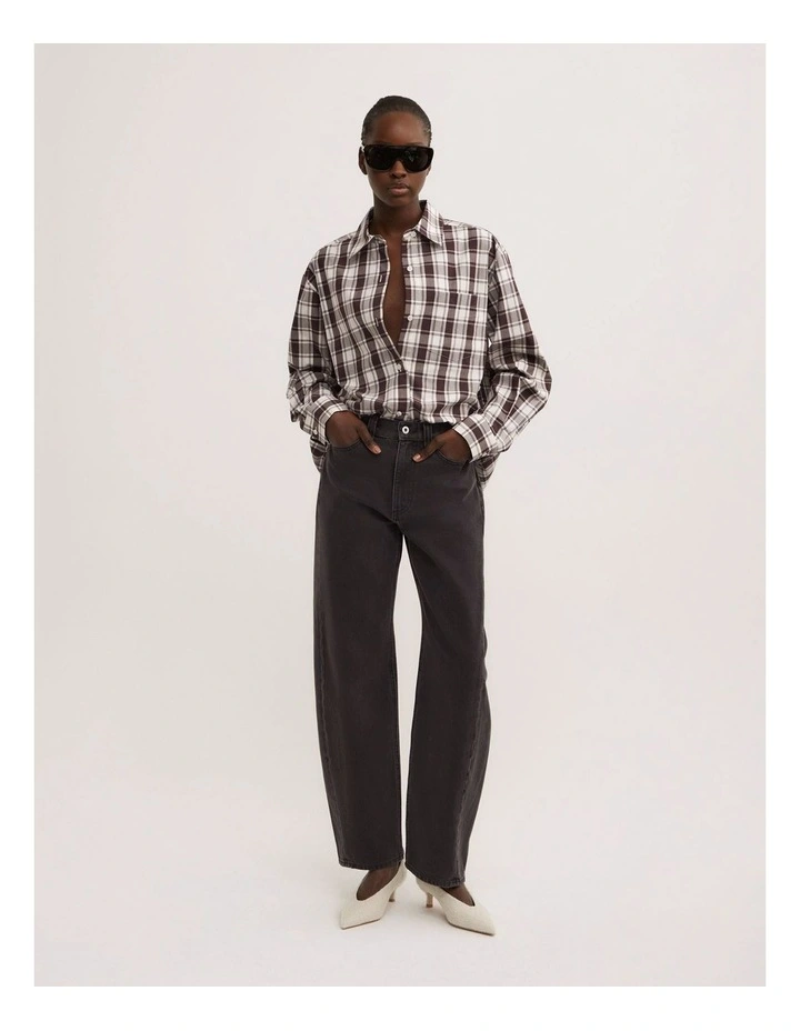 Barrel Leg Jeans in Washed Black image 1