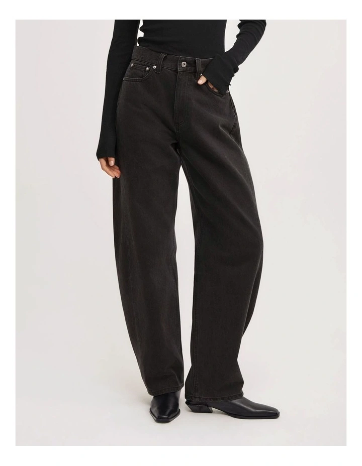 Barrel Leg Jeans in Washed Black image 1