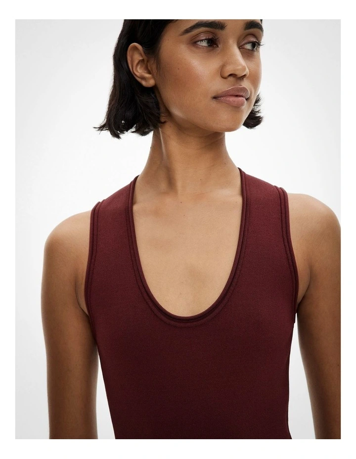 Compact Bodysuit in Bordeaux image 2