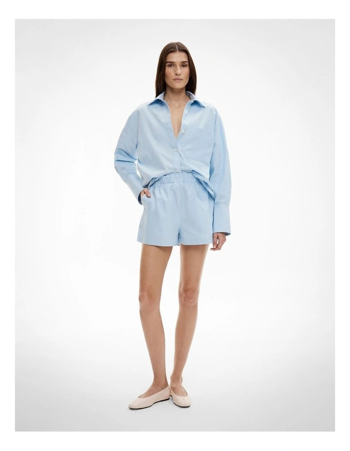 Cotton Oxford Shorts in Chambray image 2