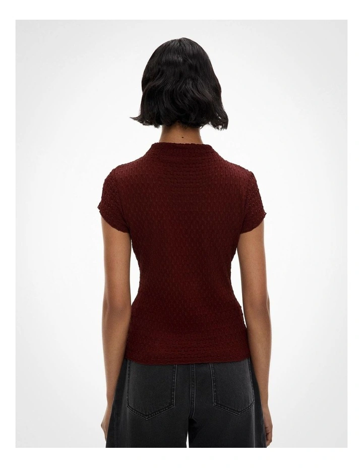 Textured Cap Sleeve T-shirt in Bordeaux image 4