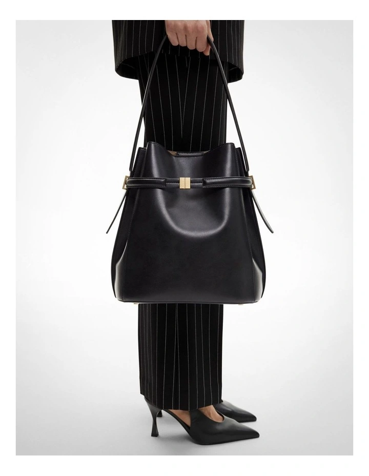 Jenn Tote Bag in Black image 3