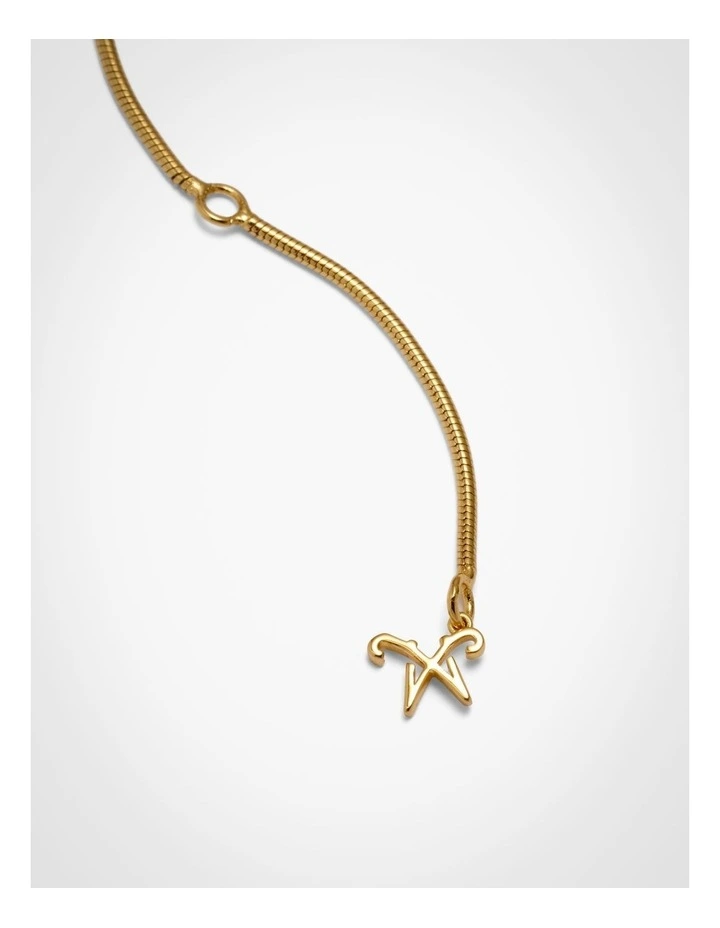 Lily Necklace in Gold image 5