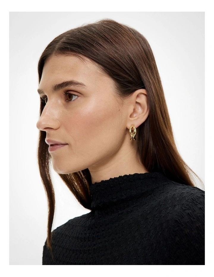 Esme Hoop Earrings in Gold image 2