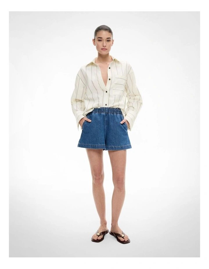 Denim Pull On Shorts in Indigo image 2