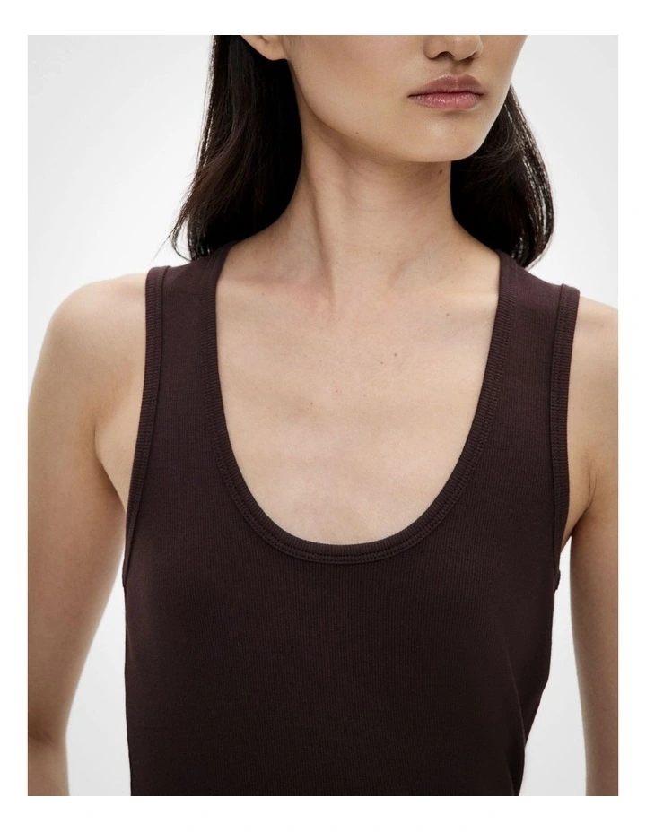 Scoop Rib Tank Top in Espresso image 4