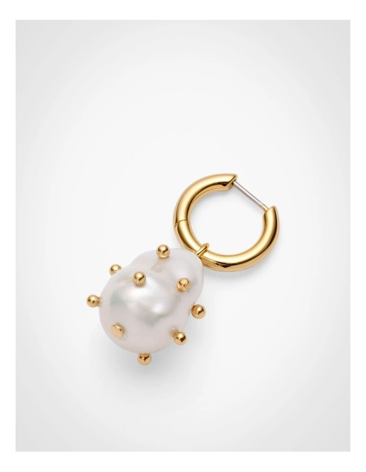 Kaylah Earrings in Gold image 4