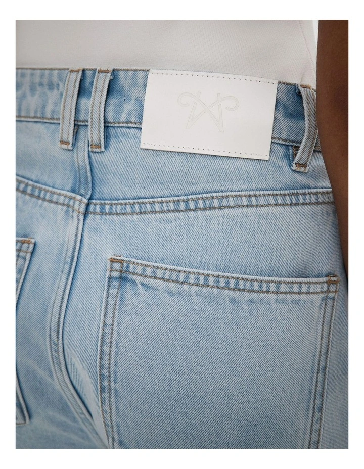 Pocket Detail Jeans in Light Vintage Wash image 4