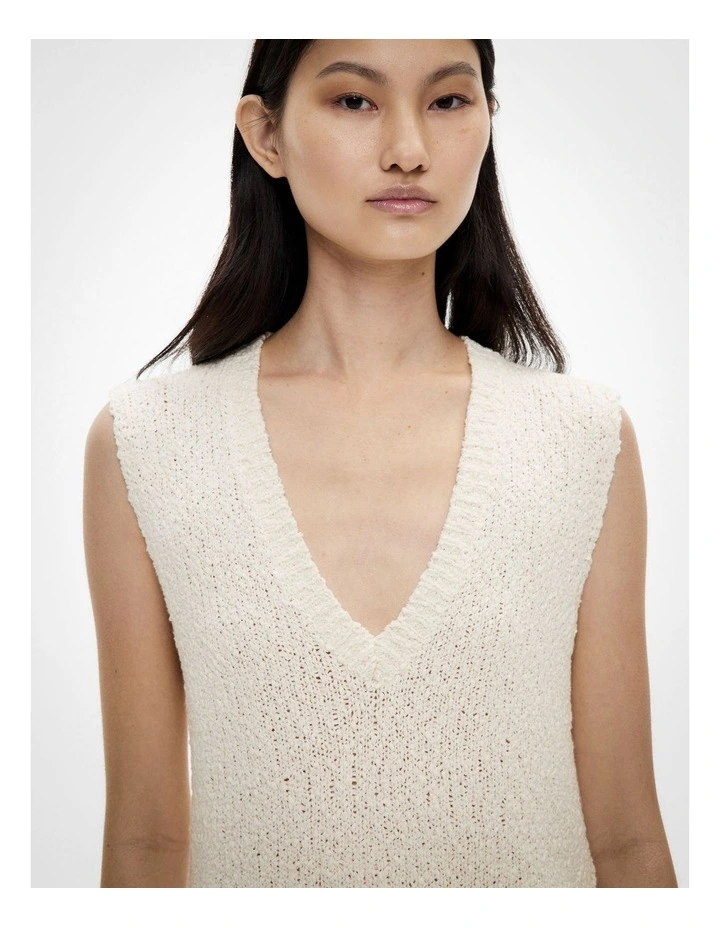Textured V Neck Tank Top in Chalk image 3