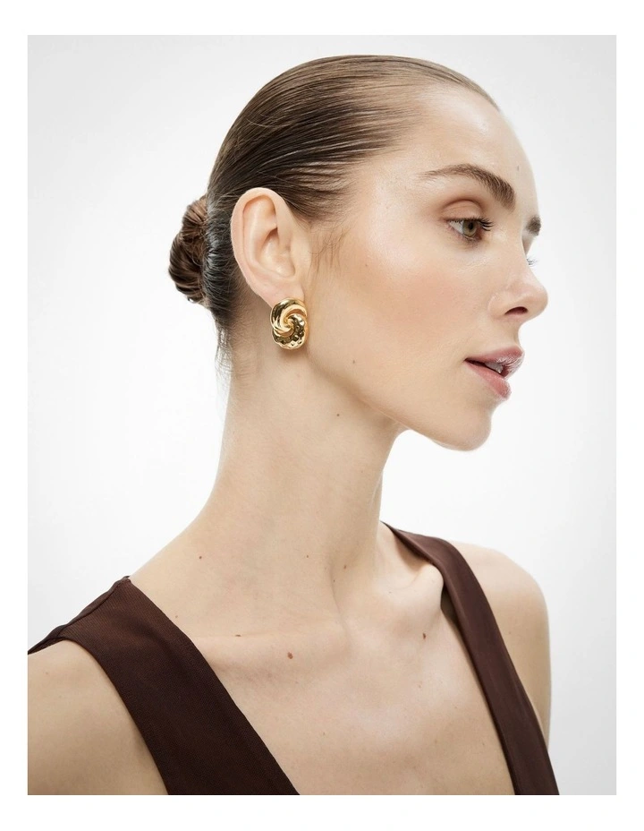 Matilda Earrings in Gold image 2