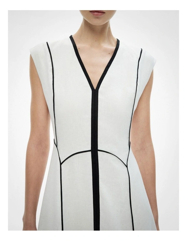 Piped Midi Dress in Fresh White image 3