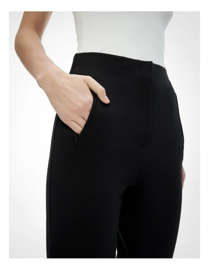Capri Pants in Black image 4