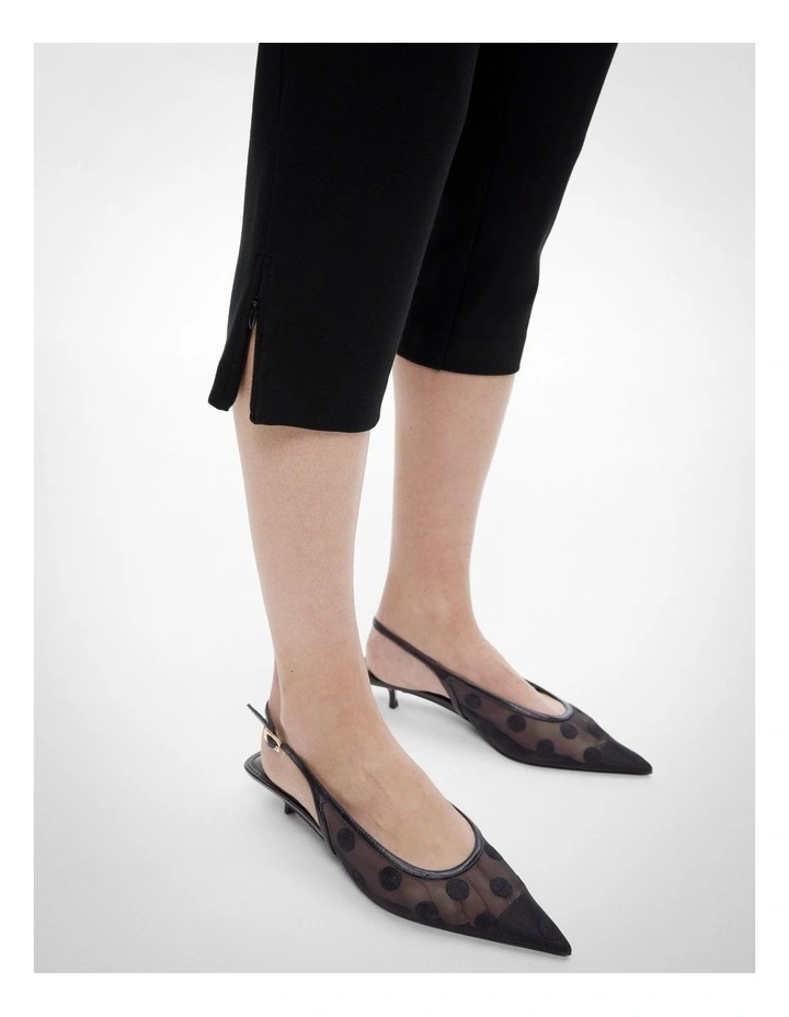 Capri Pants in Black image 5