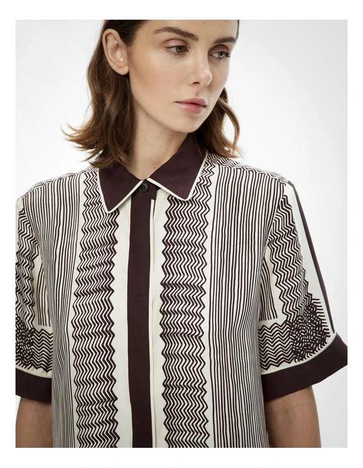Shirt in Scarf Print image 3