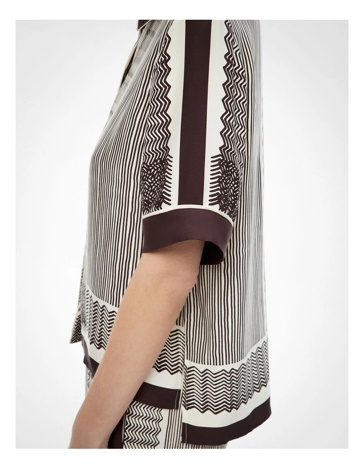 Shirt in Scarf Print image 4