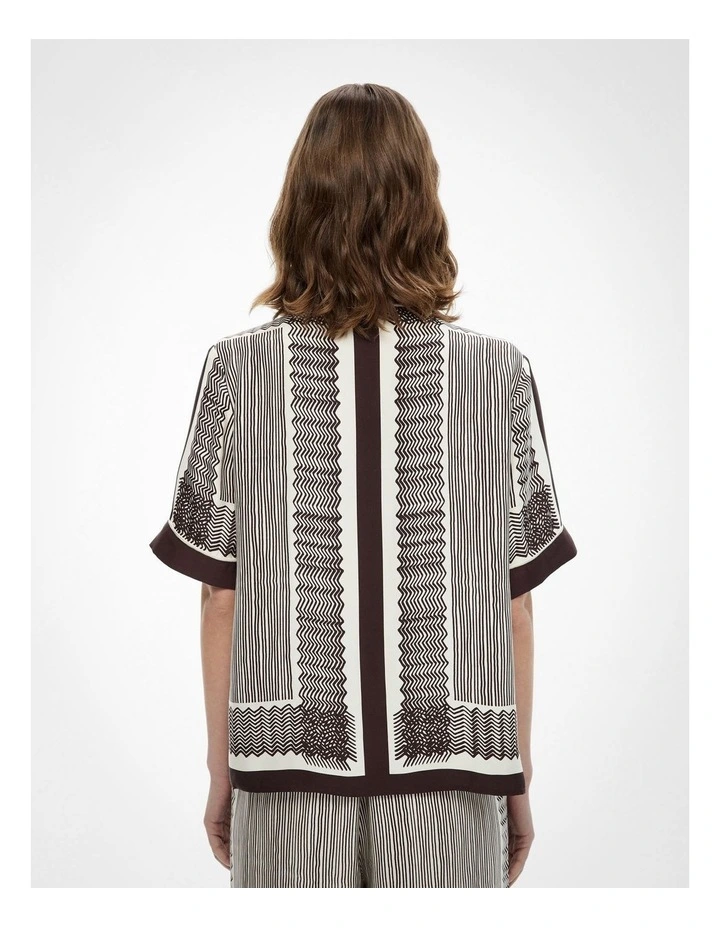 Shirt in Scarf Print image 5