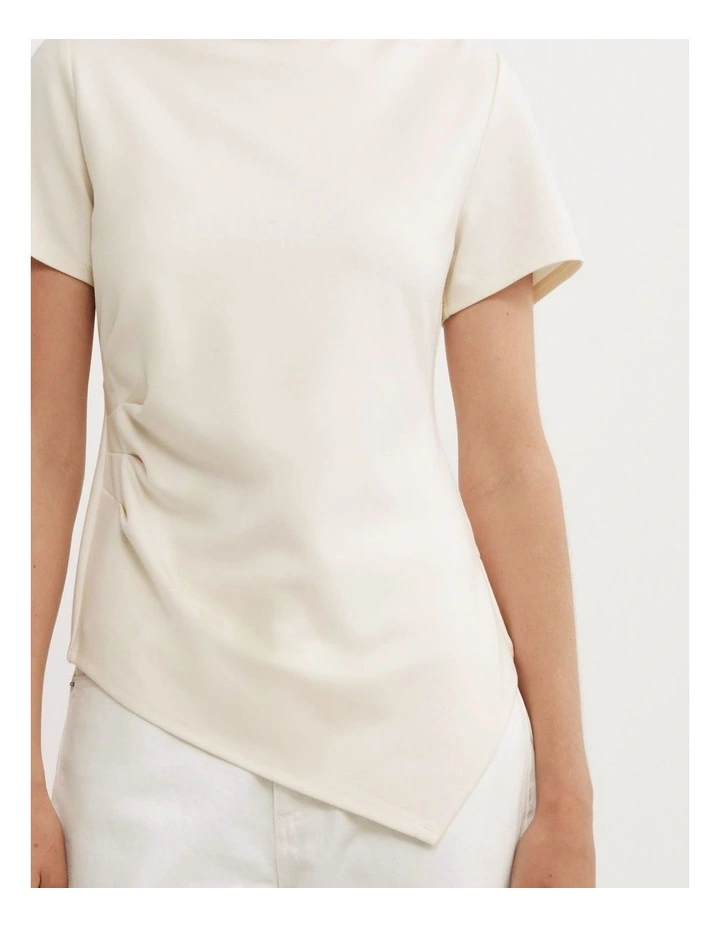 Tuck Wide Neck T-shirt in Vanilla image 4
