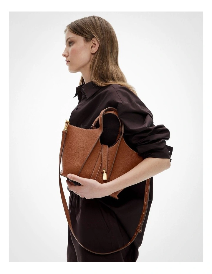 Yasmin Mini Bag in Cognac image 2