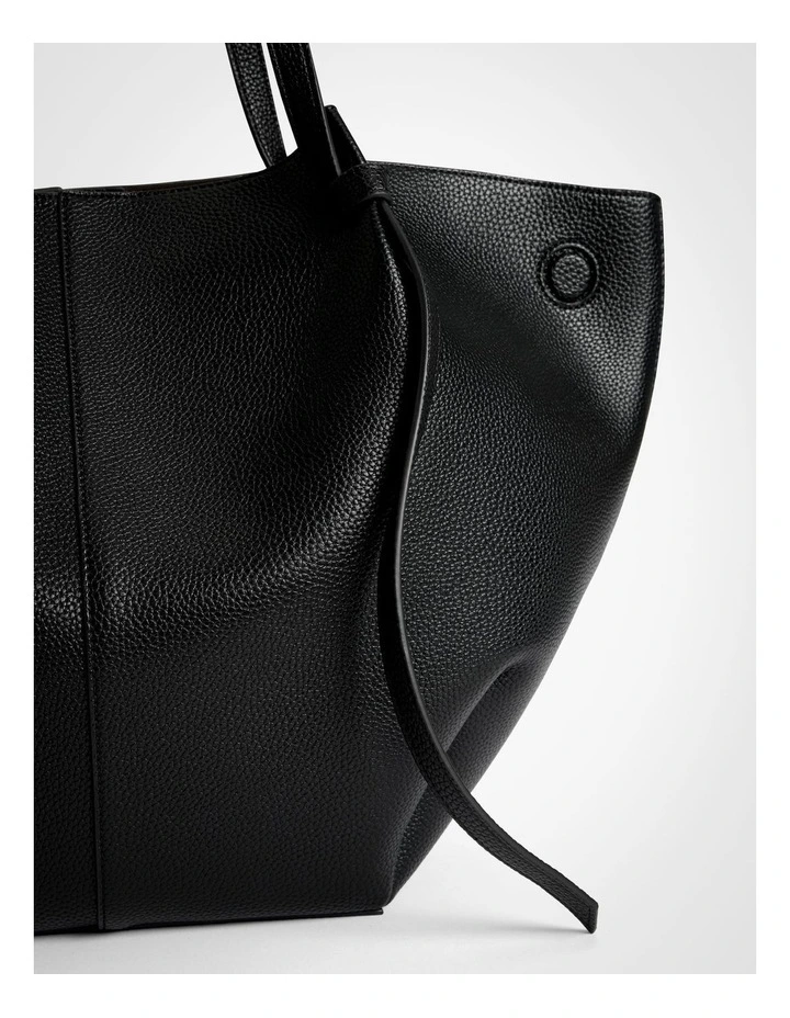 Blair Tote Bag in Black image 3