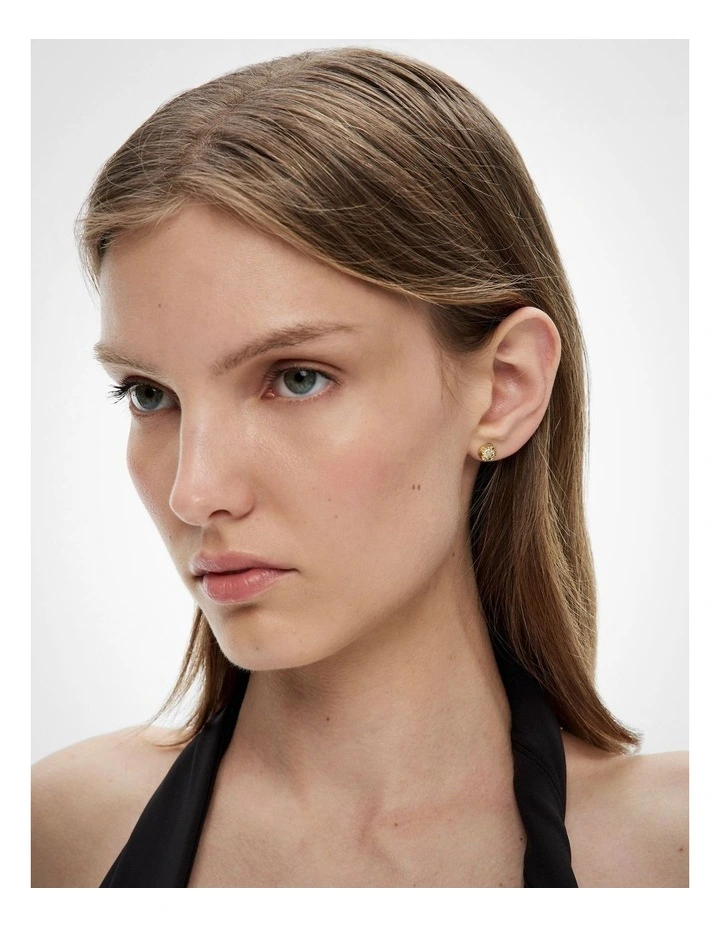 Clea Stud Earrings in Gold image 2
