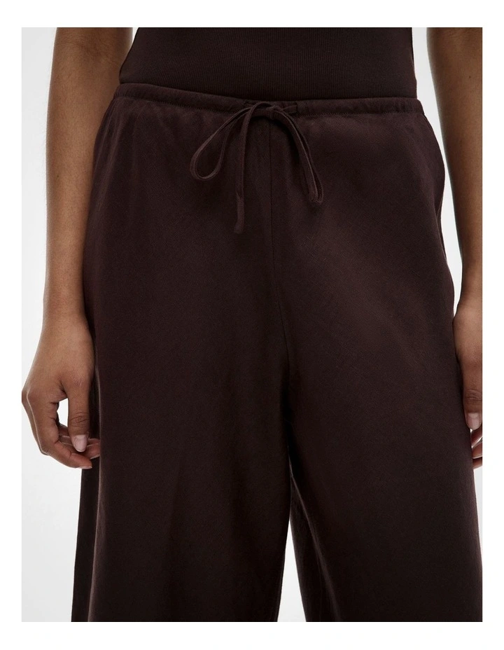 Bias Linen Pants in Espresso image 3