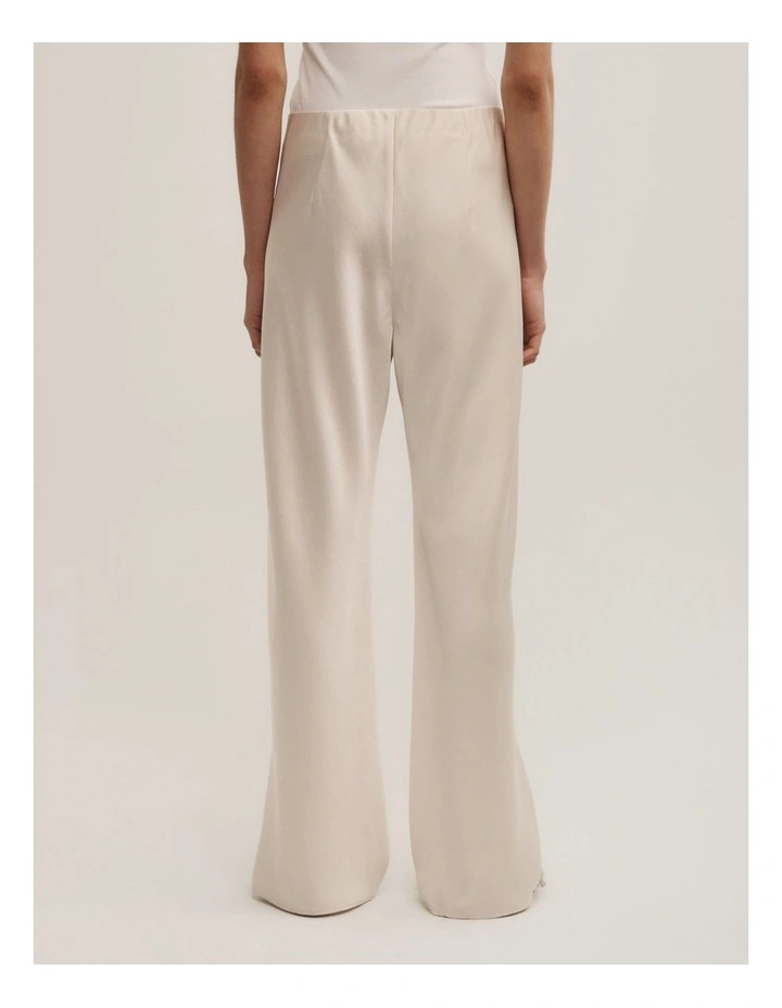 Clean Bias Pants in Chalk image 5