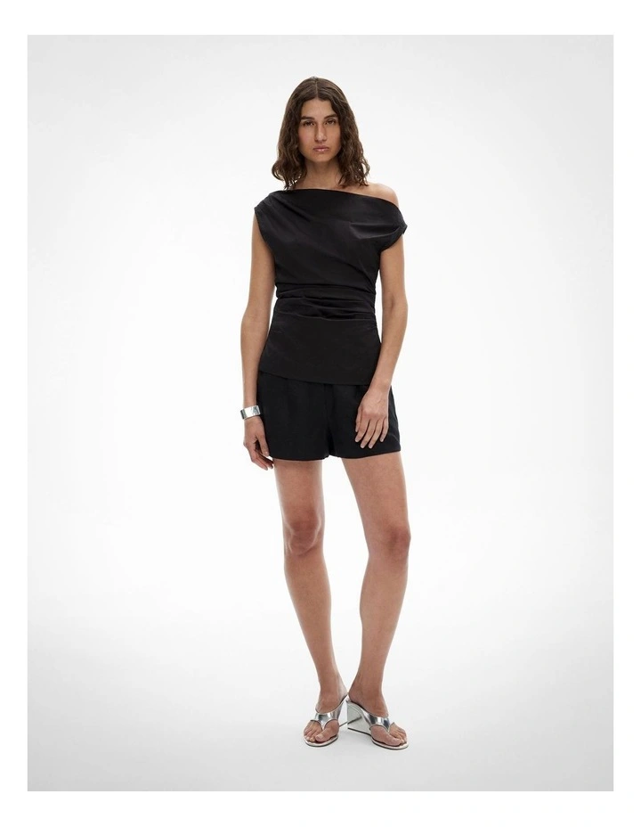 Asymmetric Shoulder Top in Black image 3